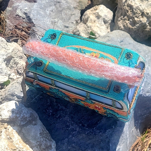 Mary frances catch a wave car van bag - Picture 13 of 17